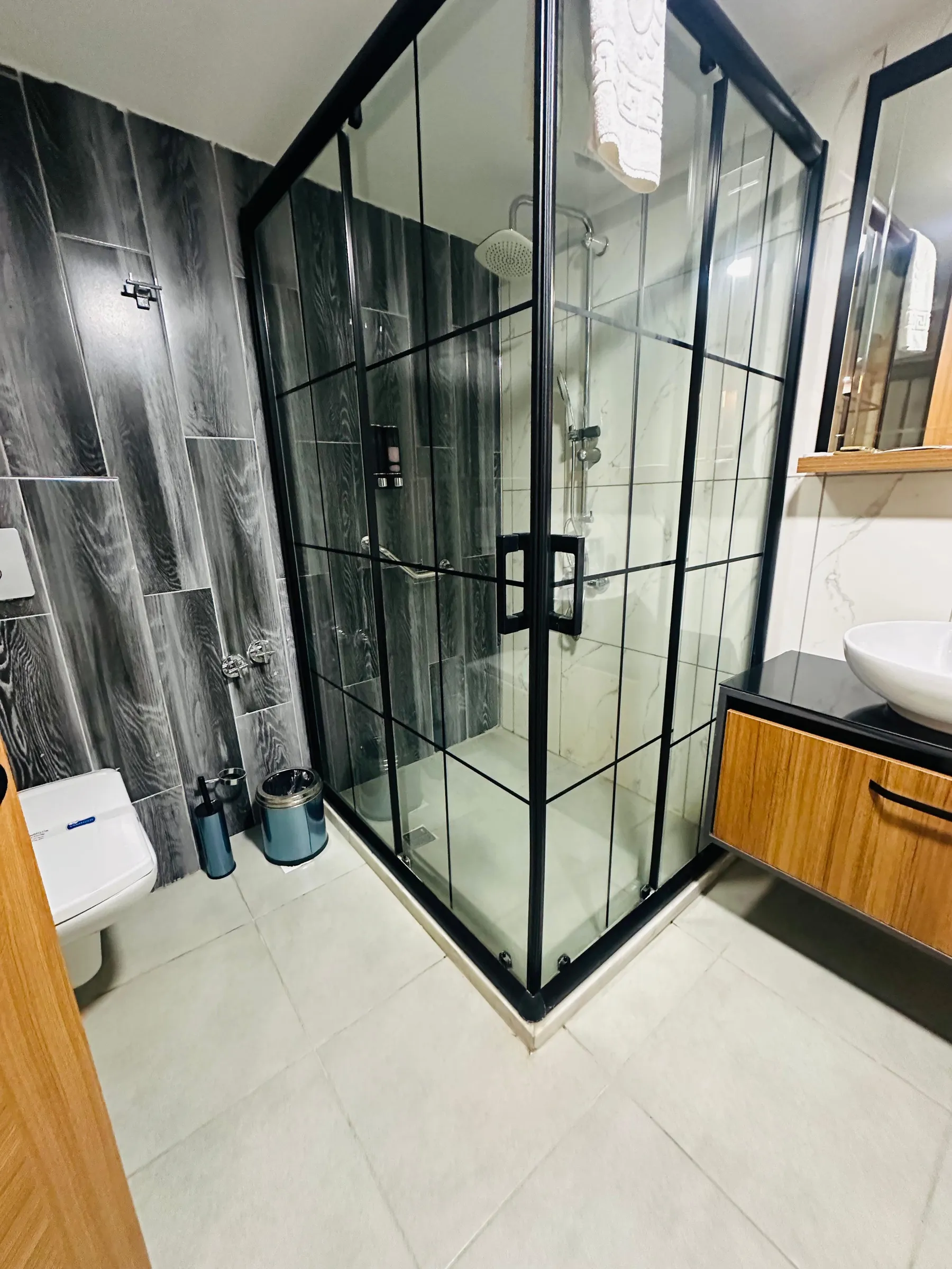 Duşakabinli banyo